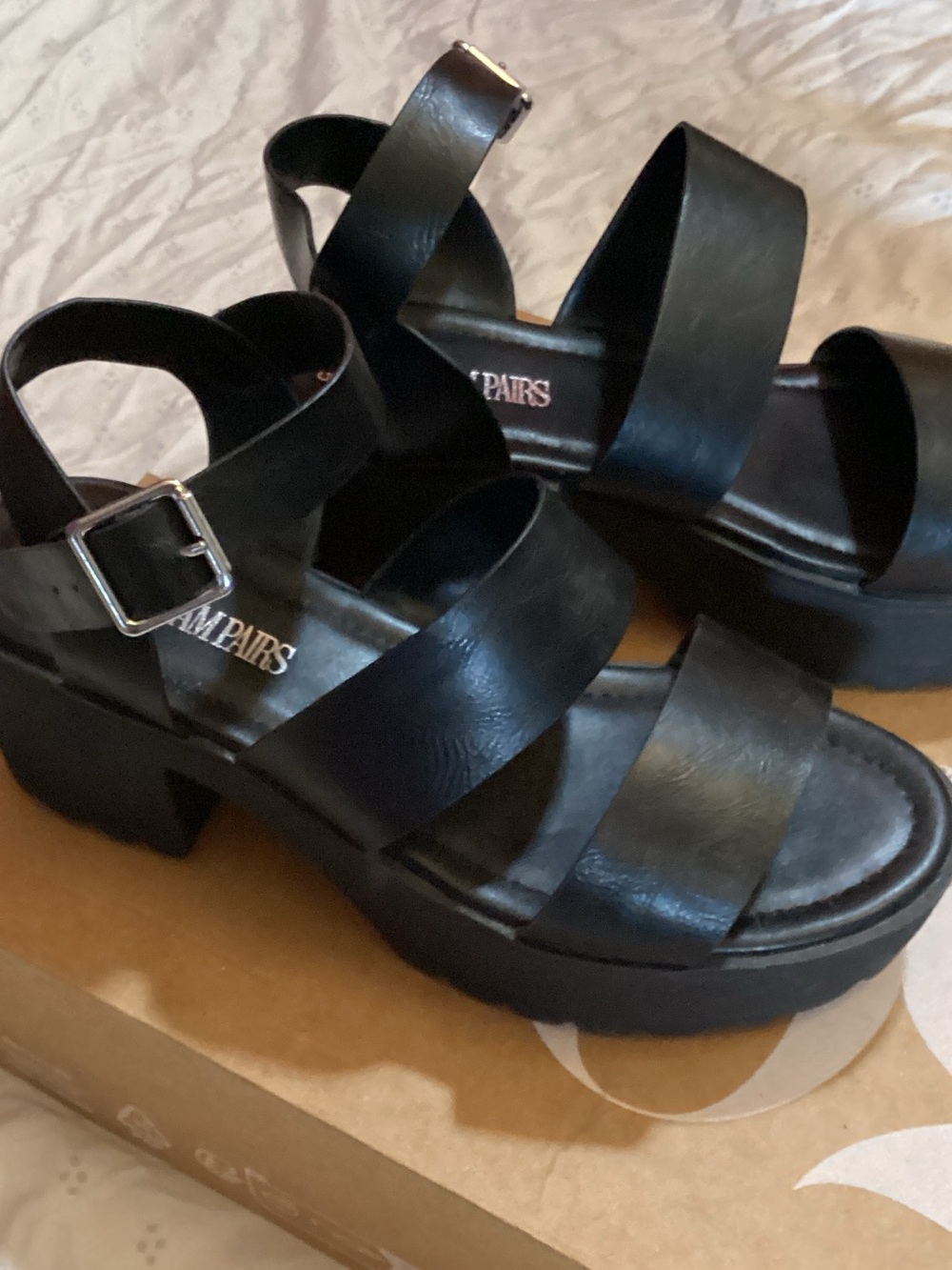 Dream Pairs Black Chunky Platform Strappy Sandals